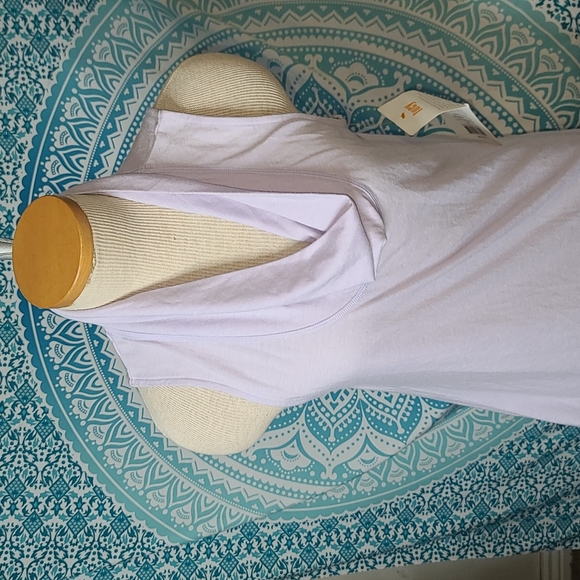 Lucy Savasana Tunic Yoga Top - Picture 2 of 11